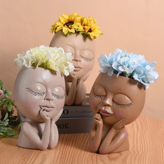 Cute Girl Flowerpots 3 diffent girls 