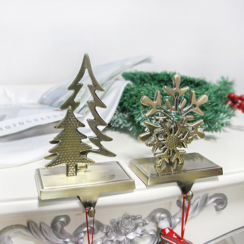 Festive Metal Christmas Decoration-Holiday Gifts-Add a touch of elegance to your Christmas decor with our Metal Christmas Decoration Hooks. Zinc alloy, manual + machinery craft.-okidokibro